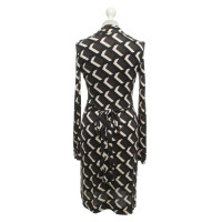 Diane Von Furstenberg Kleid mit grafischem Muster