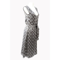 Ted Baker Kleid aus Seide in Grau