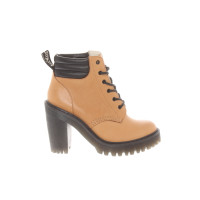 Dr. Martens Ankle boots in Ochre