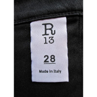 R 13 Shorts in Schwarz