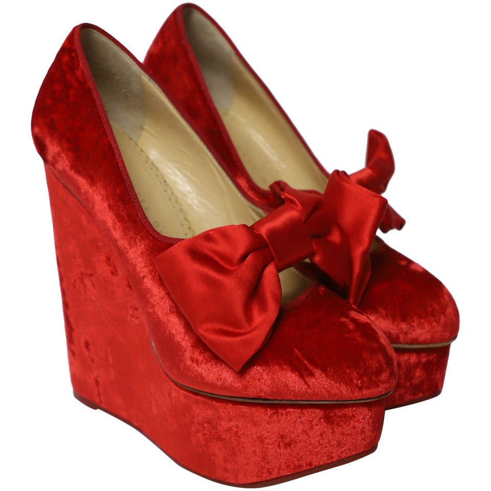 Charlotte Olympia Wedges in Rot