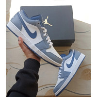 Nike Sneaker in Blu