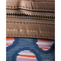Marc By Marc Jacobs Umhängetasche aus Leder in Grau