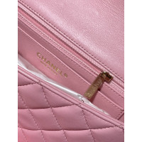 Chanel Classic Flap Bag Mini Rectangle in Pelle in Rosa