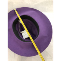 Brunello Cucinelli Hut/Mütze aus Wolle in Violett