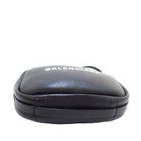 Balenciaga Everyday Camera Bag XS aus Leder in Schwarz