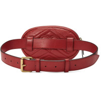Gucci Marmont Camera Belt Bag en Cuir en Rouge