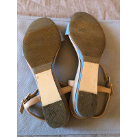 Baldinini Sandalen aus Lackleder in Blau