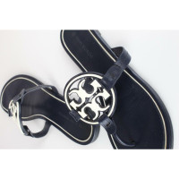 Tory Burch Sandalen aus Leder in Blau