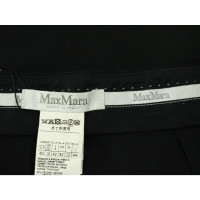 Max Mara Paire de Pantalon en Viscose en Noir