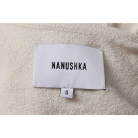 Nanushka  Kleid in Creme