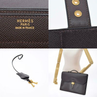 Hermès Sac A Depeches aus Leder in Braun