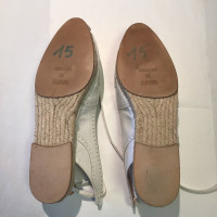 Hermès Sandalen aus Leder in Weiß