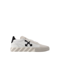 Off White Sneakers aus Canvas in Weiß