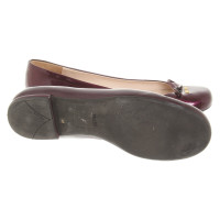 Prada Slippers/Ballerinas Patent leather in Bordeaux