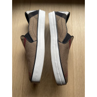 Burberry Sneakers aus Canvas in Beige