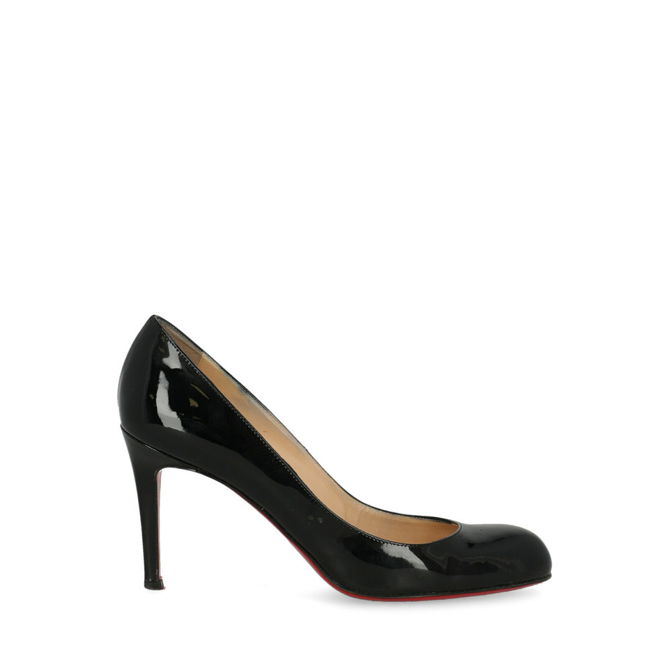 Christian Louboutin Décolleté/Spuntate in Pelle in Nero