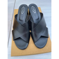 Tod's Sandals Leather in Black