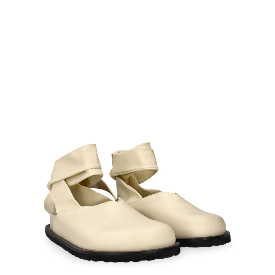 Jil Sander Slippers/Ballerina's Leer in Wit