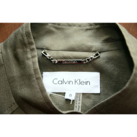 Calvin Klein Anzug aus Leinen in Khaki
