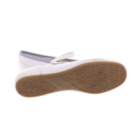 Lacoste Slippers/Ballerina's Leer in Wit