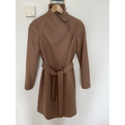 Ted Baker Giacca/Cappotto in Lana in Beige