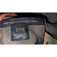 French Connection Kleid aus Baumwolle in Grau