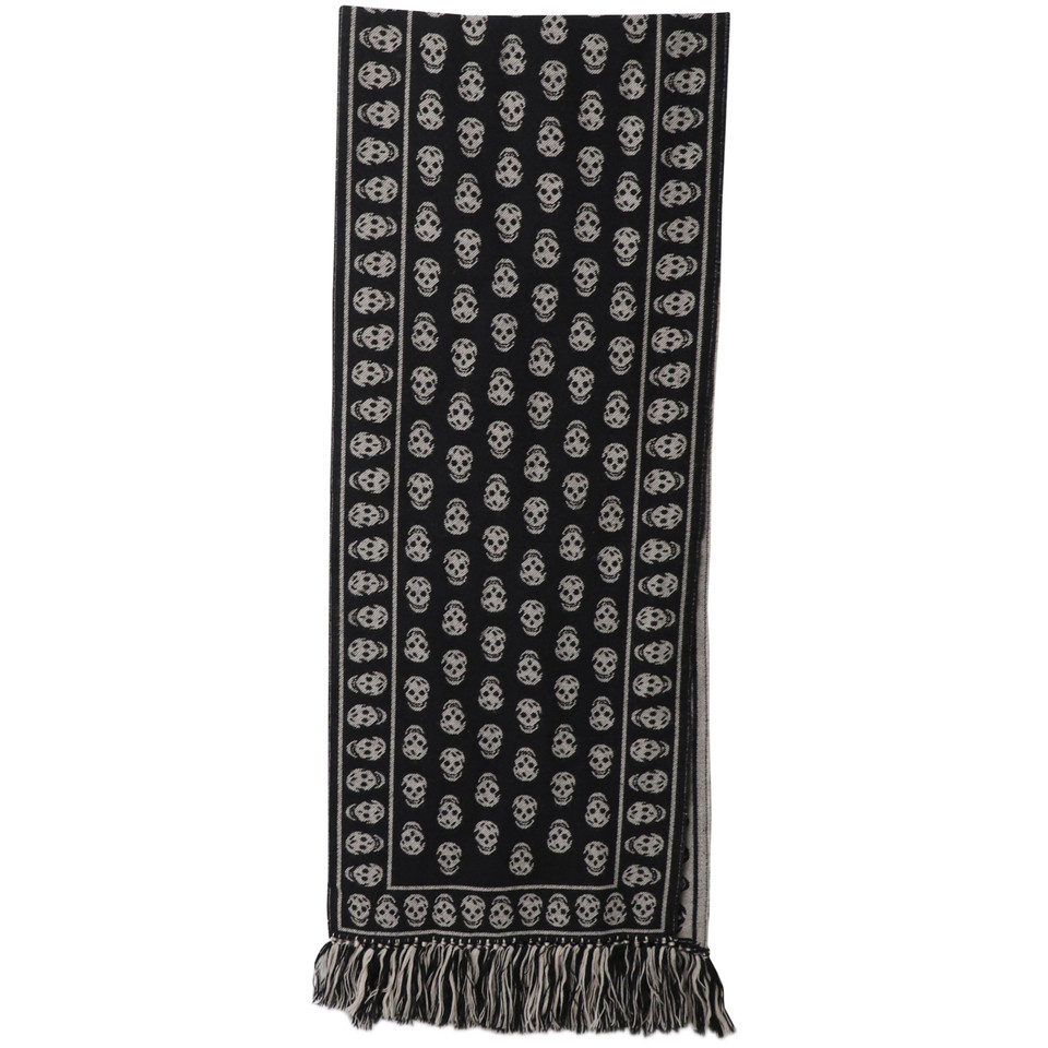 Alexander McQueen Scarf/Shawl Wool in Black