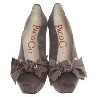 Paco Gil pumps in taupe