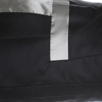 Amanda Wakeley abito di seta in nero / grigio