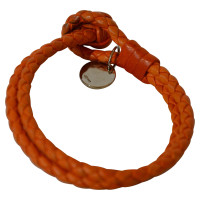 Bottega Veneta Armreif/Armband aus Leder in Orange