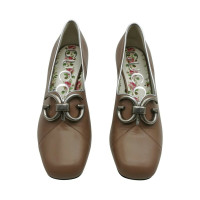 Gucci Pumps/Peeptoes Leather in Beige