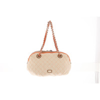 Moschino Cheap And Chic Handtas in Beige