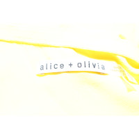 Alice + Olivia Oberteil aus Seide in Gelb