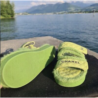 Chanel Sandalen in Groen