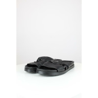 3.1 Phillip Lim Sandalen aus Leder in Schwarz