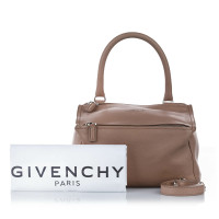 Givenchy Pandora Bag aus Leder in Braun
