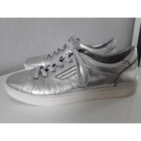Dolce & Gabbana Sneakers aus Leder in Silbern