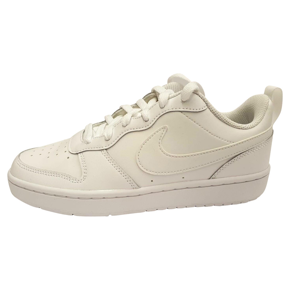 Nike Sneakers aus Leder in Weiß