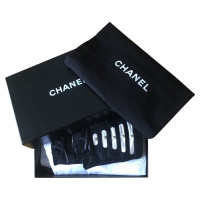Chanel guanti