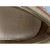 Aigner Sneakers aus Leder in Taupe