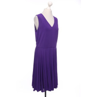 Max Mara Kleid aus Viskose in Violett