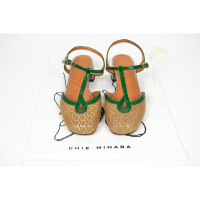 Chie Mihara Sandalen aus Leder in Grün