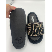 Chanel Sandalen Wol in Zwart