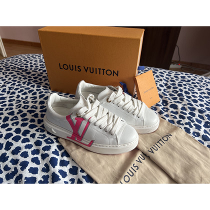 Louis Vuitton Sneakers Leer in Wit
