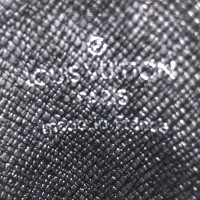 Louis Vuitton Porte-monnaie en satin monogramme