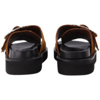 Toga Sandalen aus Leder in Braun