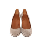 Gucci Pumps/Peeptoes Leer in Beige