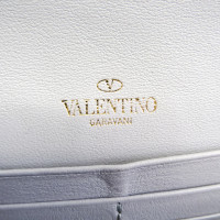 Valentino Garavani Täschchen/Portemonnaie aus Leder in Grau
