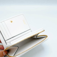 Versace Täschchen/Portemonnaie aus Leder in Weiß